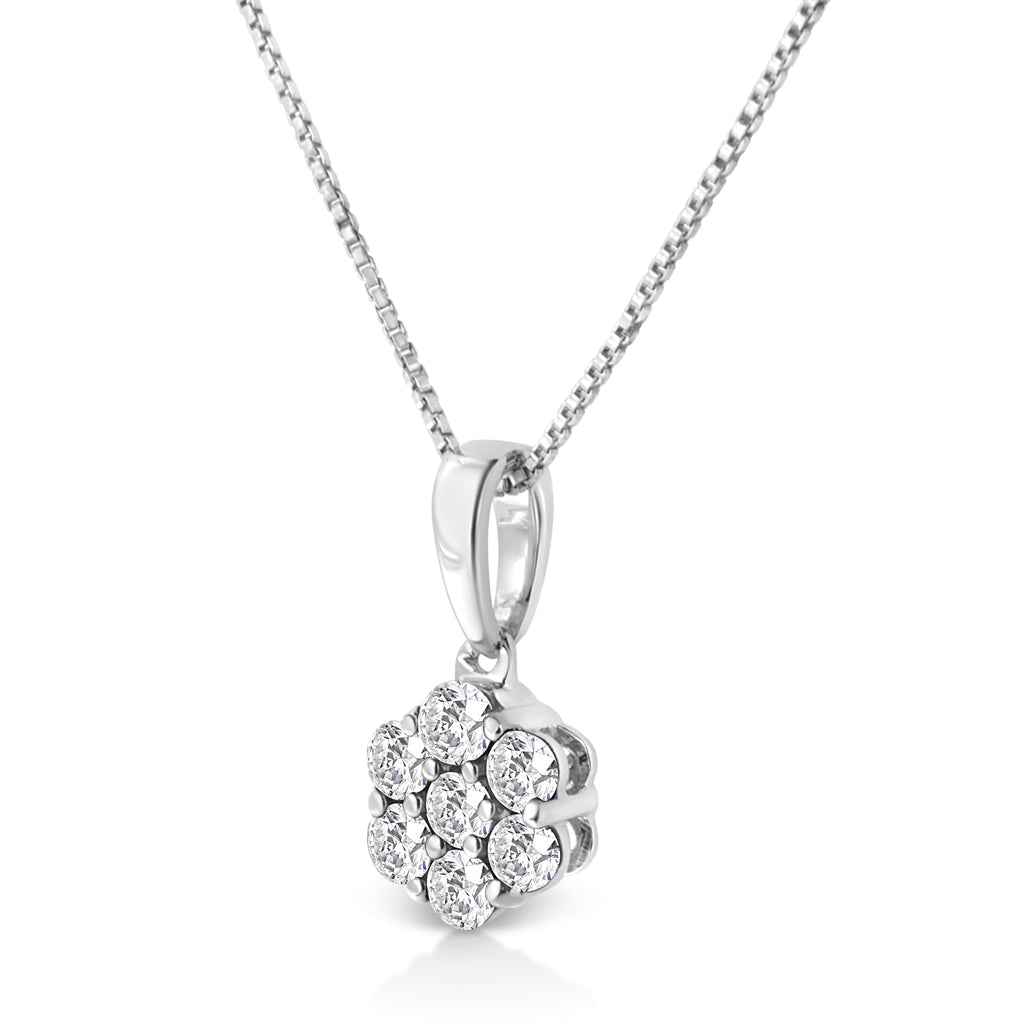 14KT White Gold 1/2 cttw Diamond Floral Cluster Pendant Necklace (HI, SI2-I1)