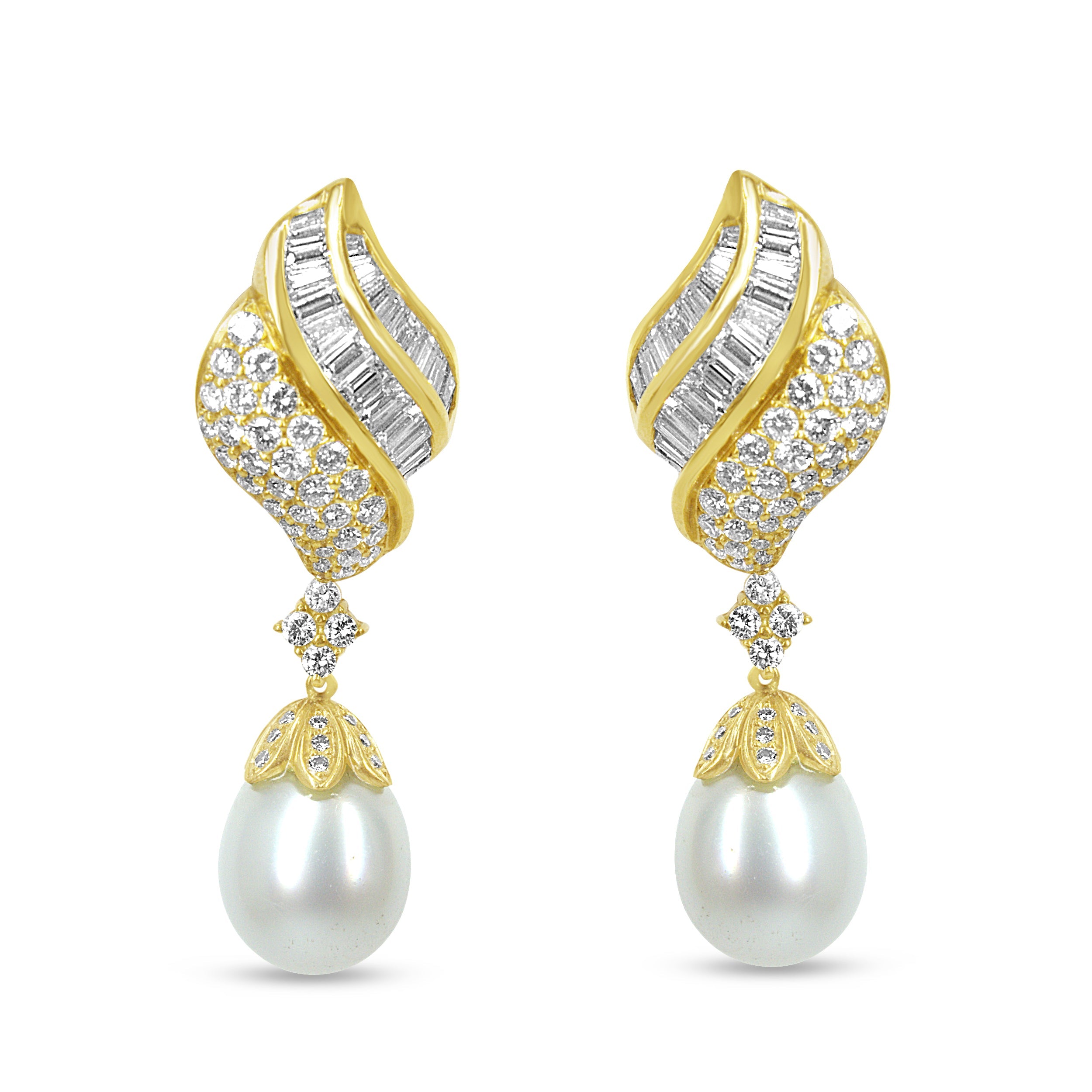 18k Yellow Gold 7.0 Cttw Baguette and Round Diamond South Sea Pearl Drop Dangle Clip-On Earrings (F-G Color, VS1-VS2 Clarity)