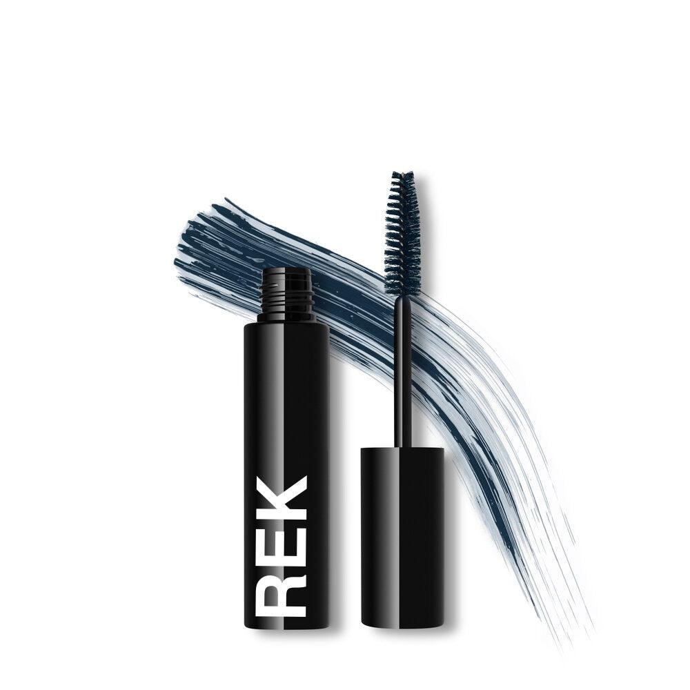 The viral Navy Sensitive Mascara that brightens your eyes without irritation